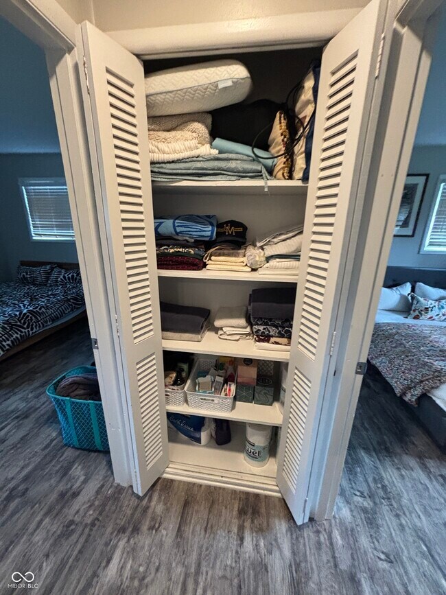 Building Photo - 41 Blairsden Ave