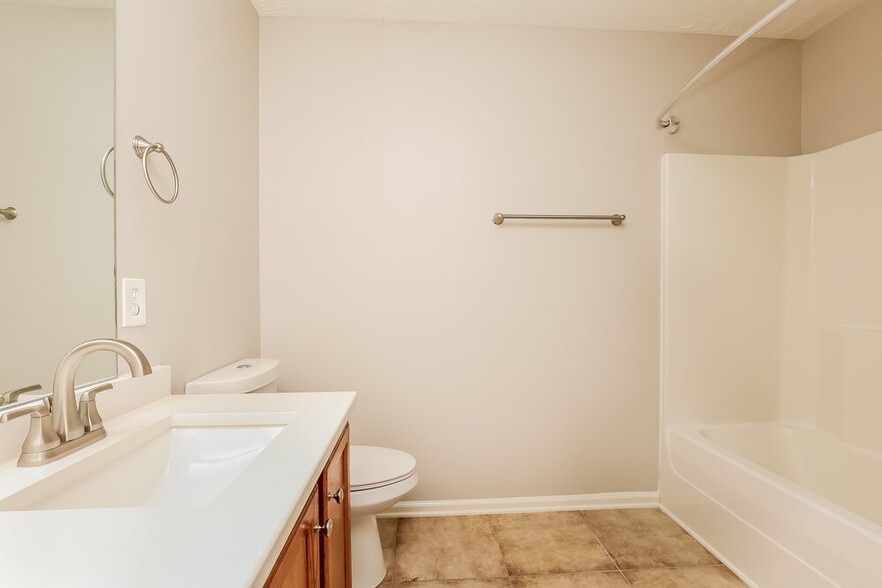 Building Photo - 2821 Painted Pony Dr