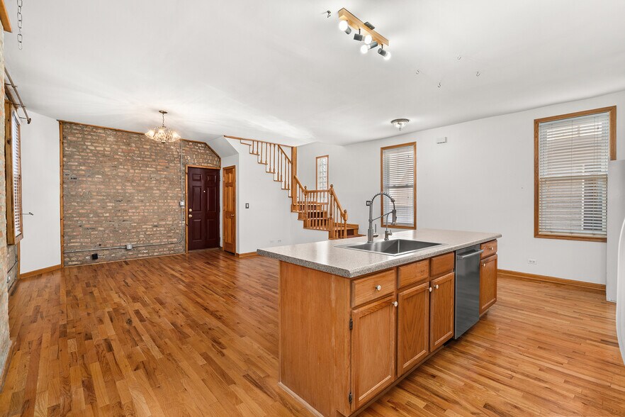 Building Photo - 1509 W Thomas St