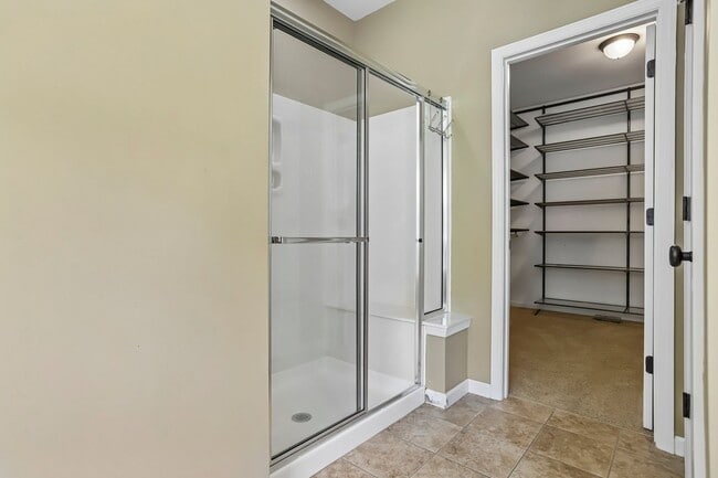Building Photo - Executive Lease Opportunity - 4 Bed 3 Bath