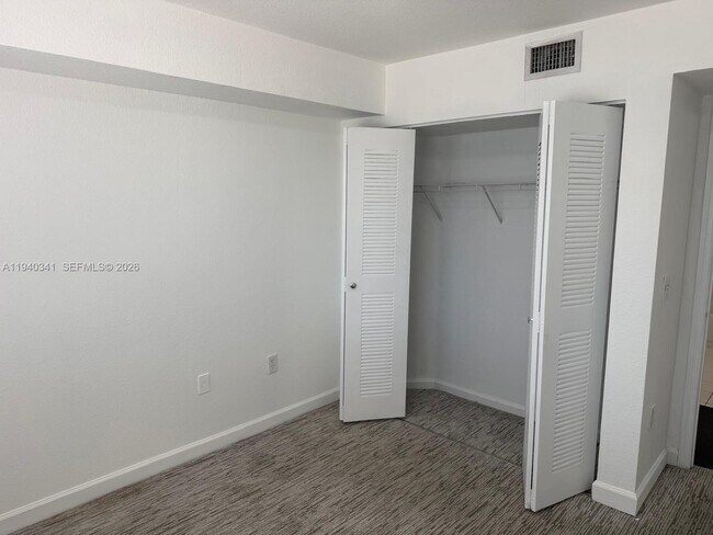 Building Photo - 15460 SW 284th St