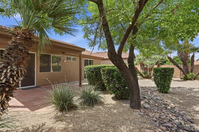 Building Photo - 6844 W Harrison St