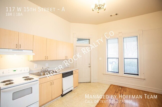Building Photo - 117 W 15th St