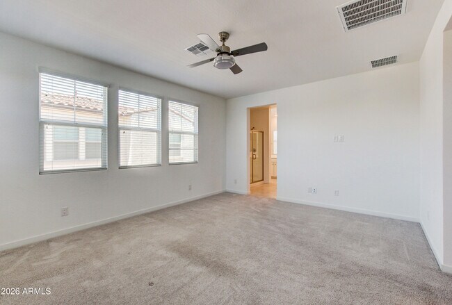Building Photo - 9902 E Tamery Ave