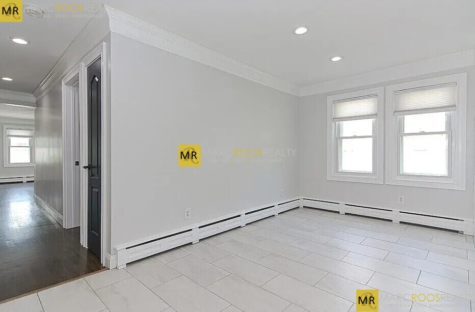 Building Photo - 237 Trenton St