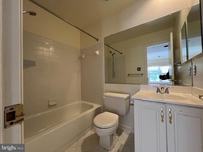 Building Photo - 201 Blaze Climber Way