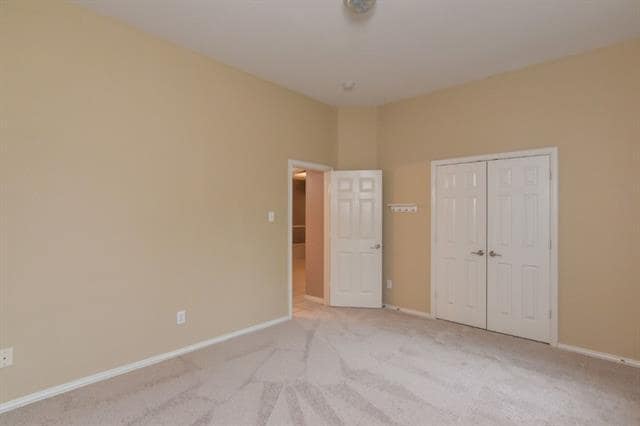 Building Photo - 2471 Loch Haven Ct