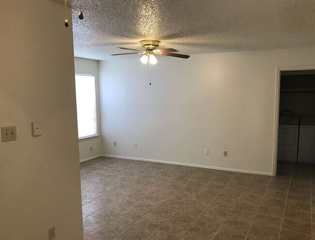 Building Photo - 3203 Eagle Hill Ct