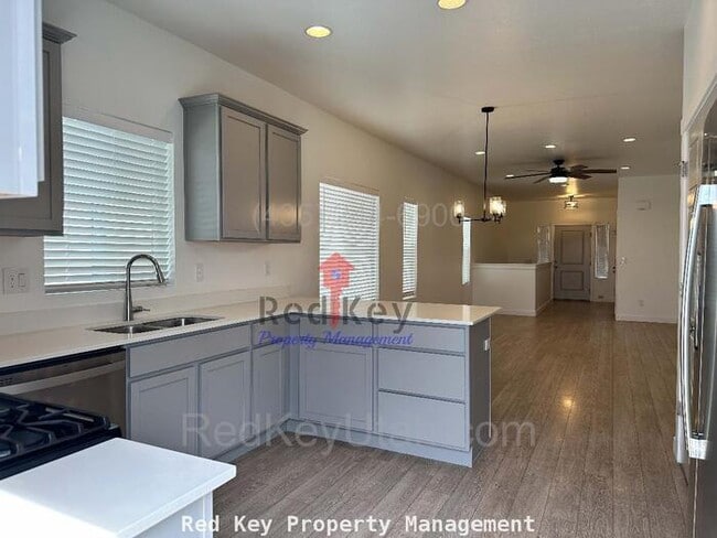 Building Photo - Osprey Dr. Single Family Home