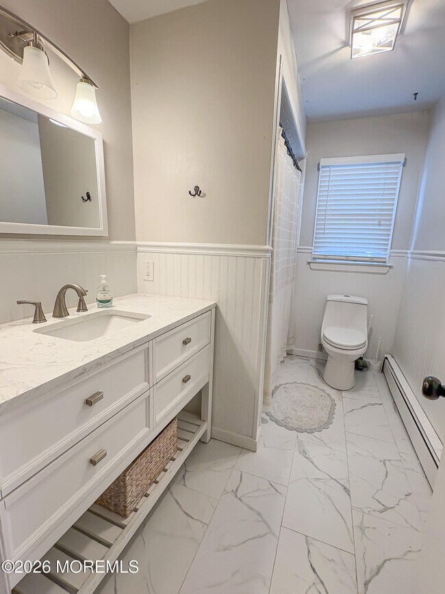 Building Photo - 3430 Bergen Ave