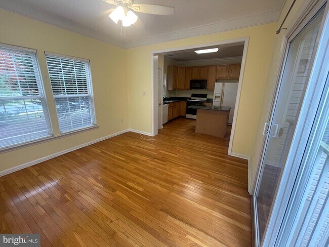 Building Photo - 6101 Newport Terrace