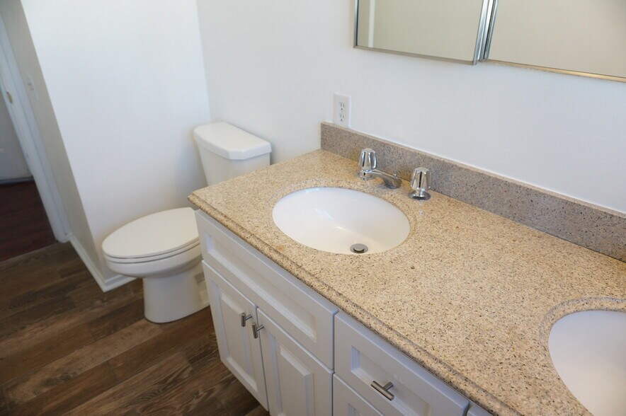 Building Photo - 18243 Superior St