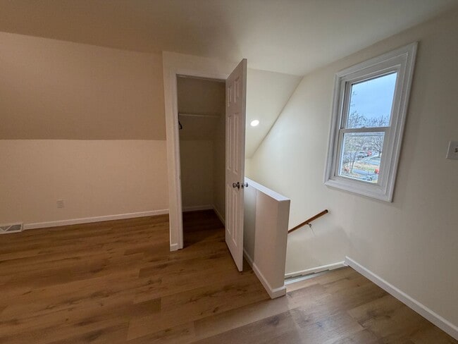 Building Photo - Quiet Neighborhood Updated 3BR Townhouse in Lancaster