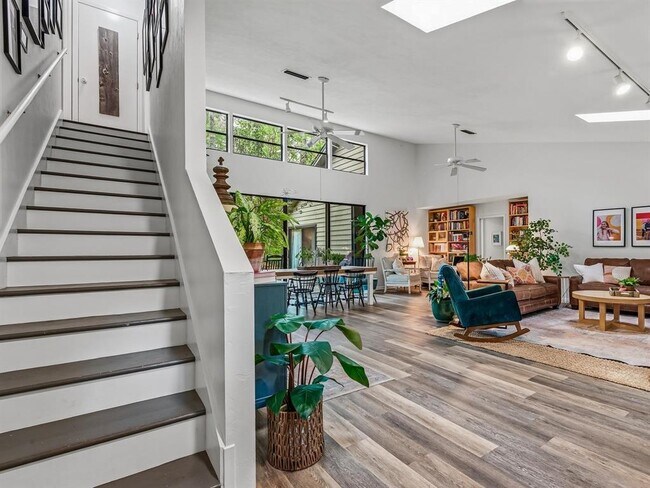 Building Photo - 3335 Micanopy Trail