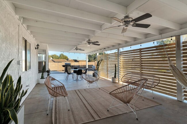 Building Photo - A Fully Furnished 3 Bedroom With Desert Mo...