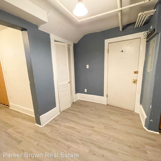 Building Photo - 1 br, 1 bath House - 86 B Street #11