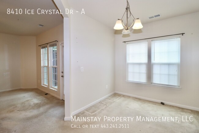 Building Photo - 2 Bedroom Condo in 55+ Legacy at Cherry Tr...