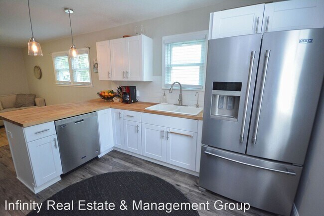 Building Photo - 3 br, 1 bath House - 317 10th Ave NE