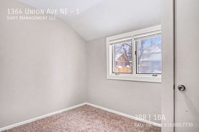 Building Photo - 1364 Union Ave NE
