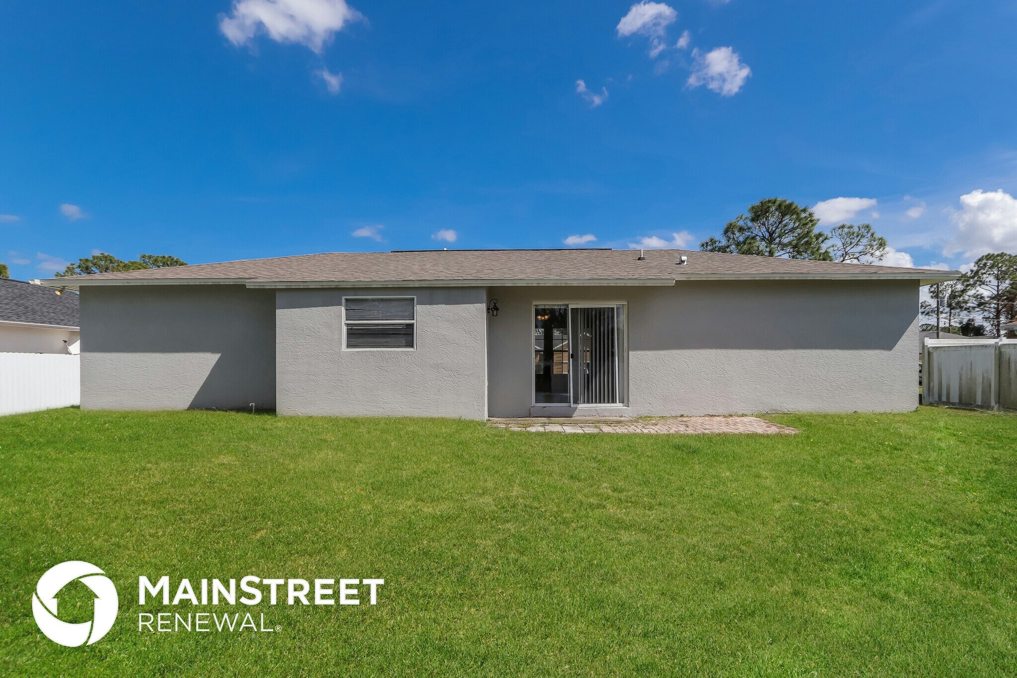 Building Photo - 2423 Dongola St