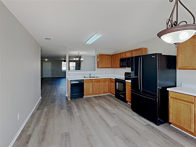Building Photo - 3901 German Pointer Way