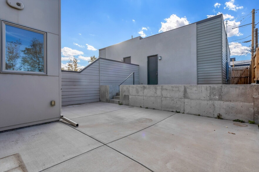 Building Photo - 3633 Pecos St