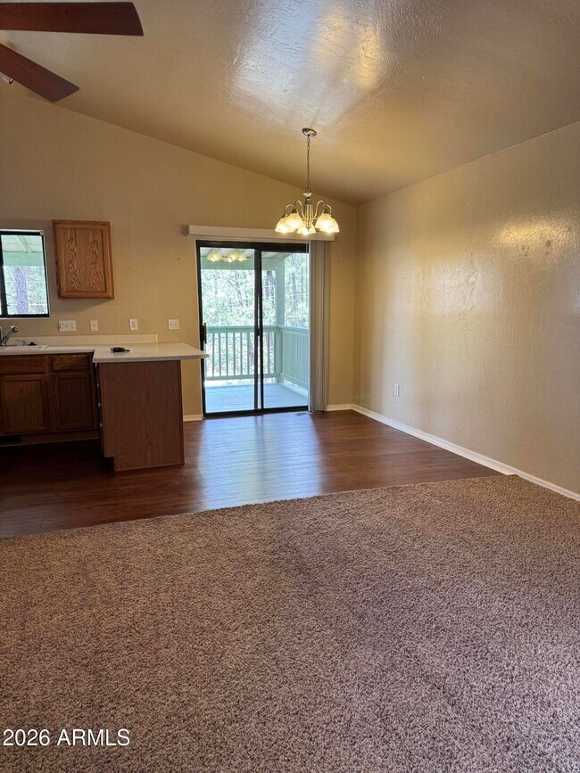 Building Photo - 574 Walnut Creek Loop