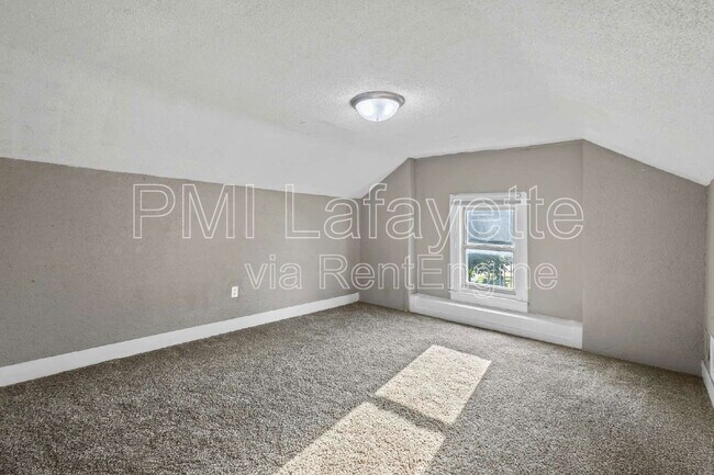 Building Photo - 306 E Monroe St