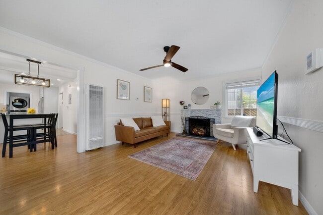 Building Photo - Charming Home In NE Richmond!