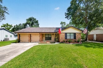 Building Photo - 5114 Beechnut St