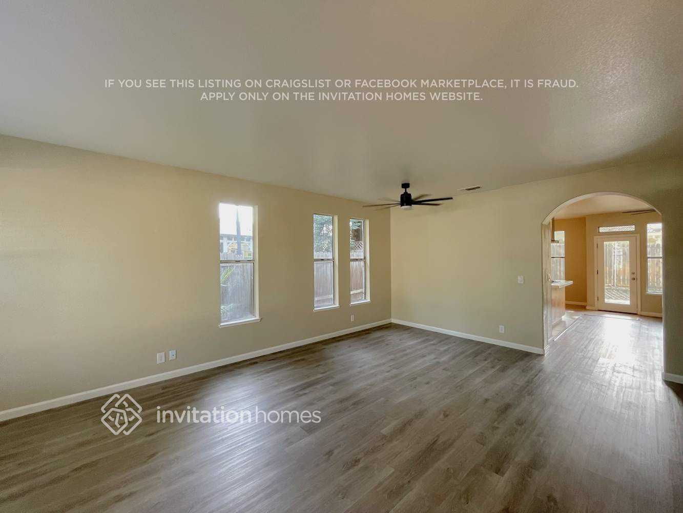 Building Photo - 869 Lariat Loop