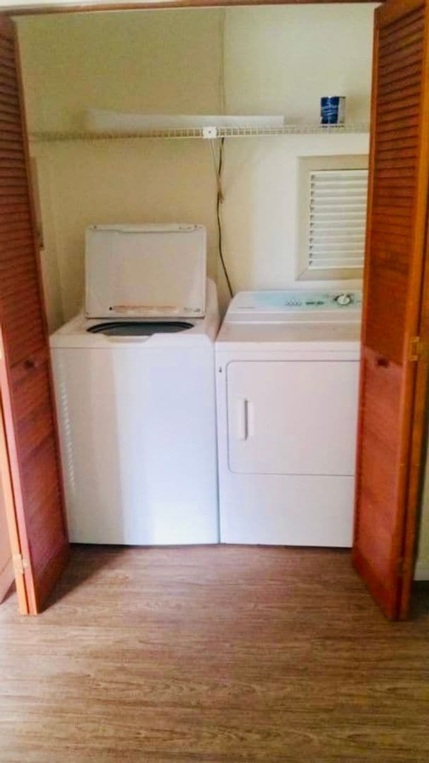 Building Photo - 2 Bed / 2 Bath Duplex Unit in Port Orange