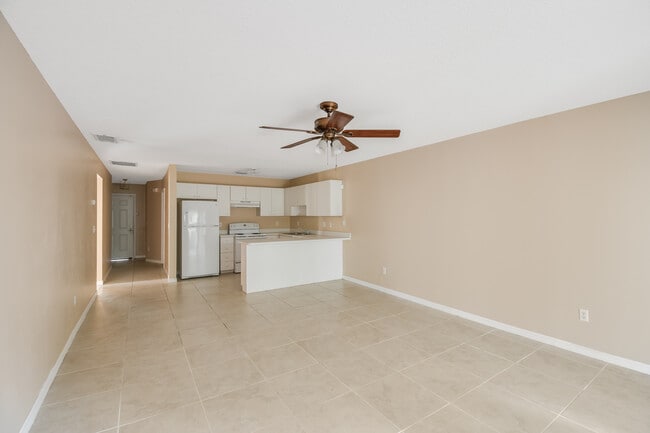 Building Photo - 2617 Legend Ct