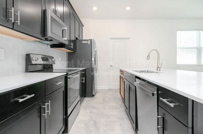 Building Photo - 5649 Quiet Palm Lp