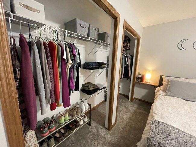 Building Photo - 3018 Maple Valley Dr