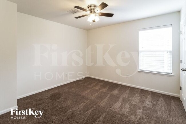 Building Photo - 153 Basket Grass Ln