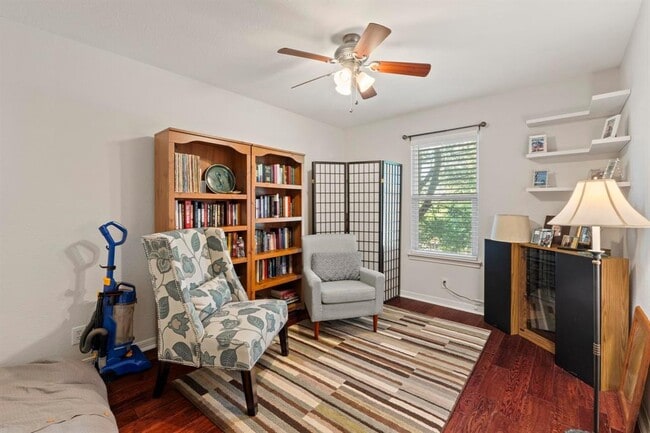 Building Photo - 10701 Leafwood Ln