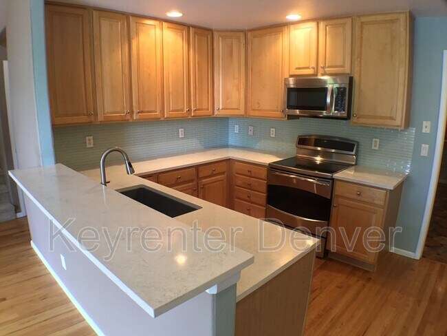 Building Photo - 8014 E Fairmount Dr