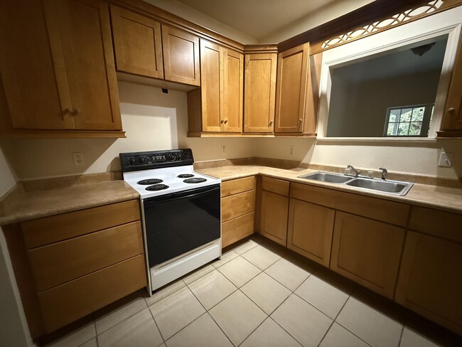 Building Photo - 11 Immokalee Dr