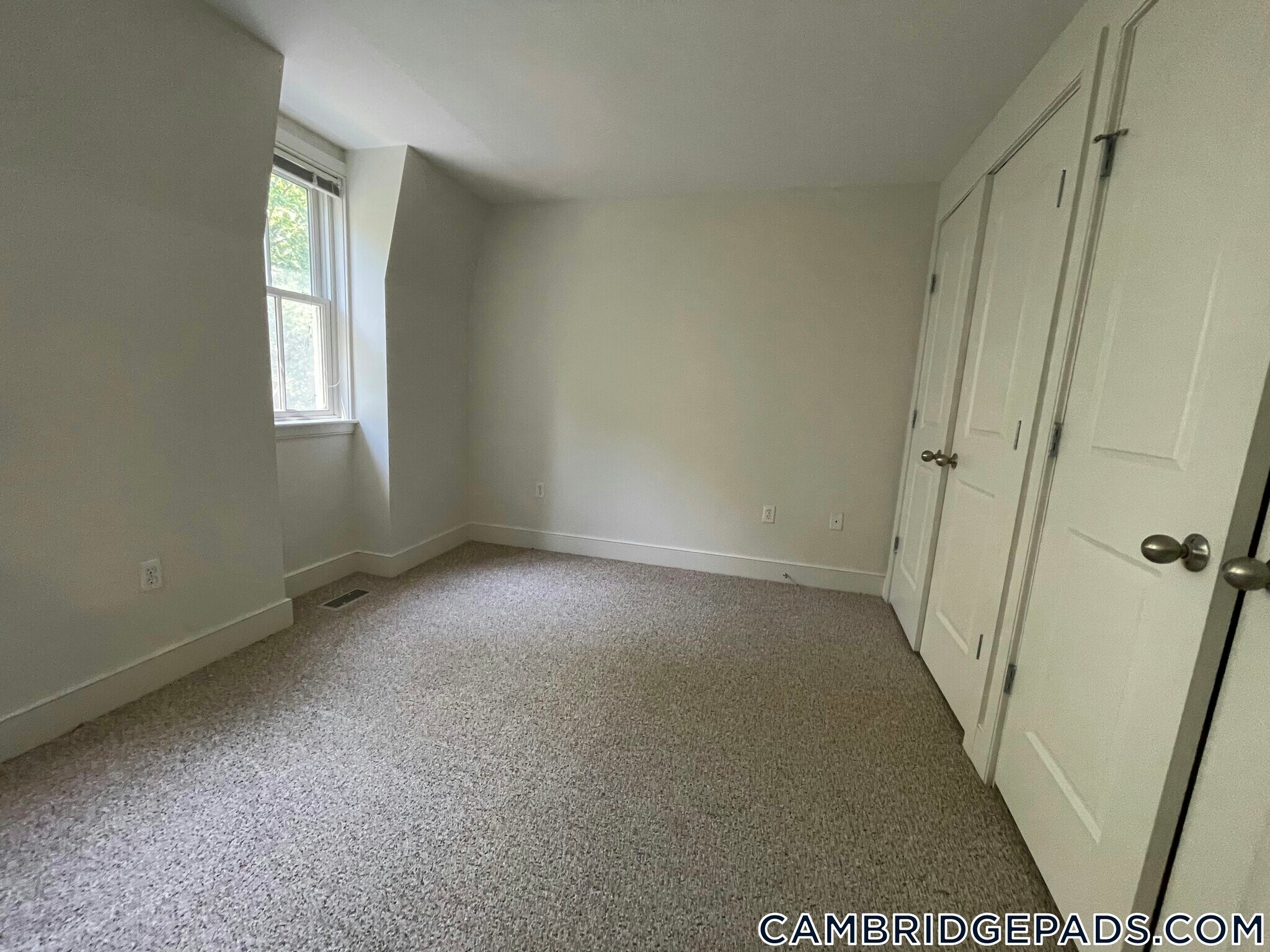 Building Photo - 110 Second St