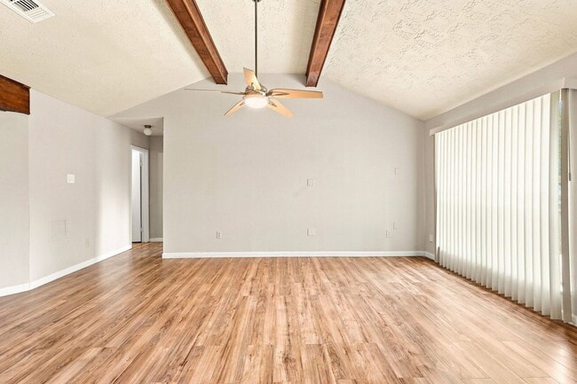 Building Photo - 7623 Kite Hill Dr
