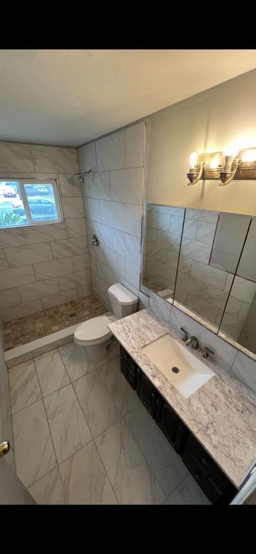 Building Photo - 229 S San Antonio Ave