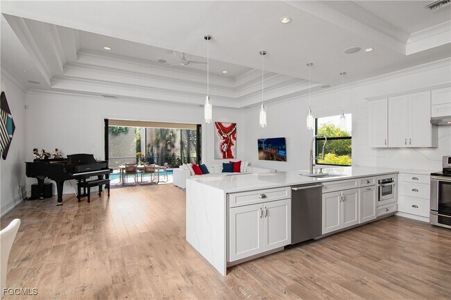 Building Photo - 2883 Coco Lakes Dr