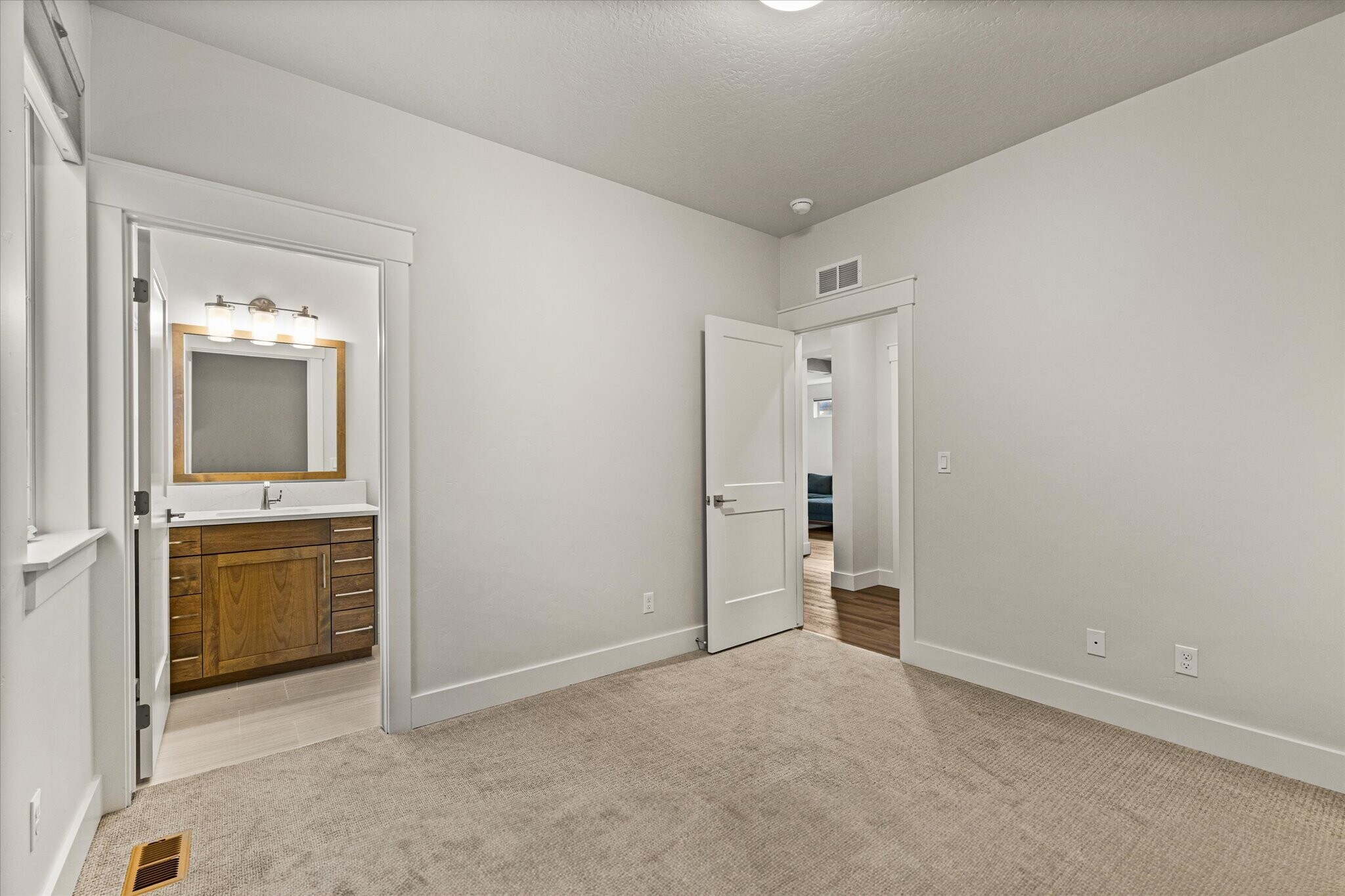 Building Photo - 6318 S Utmost Ln