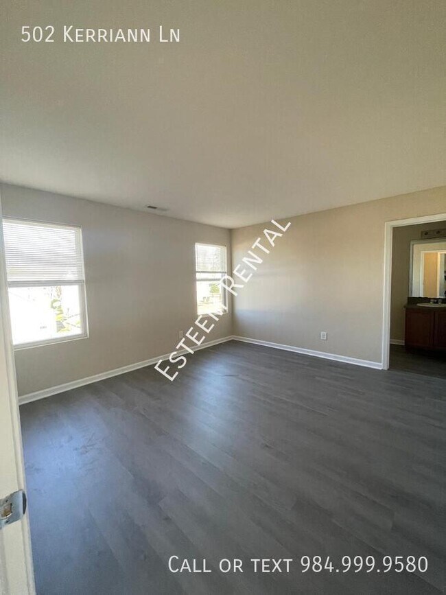 Building Photo - 502 Kerriann Ln