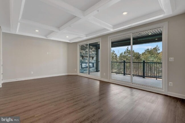 Building Photo - 43769 Metro Ter