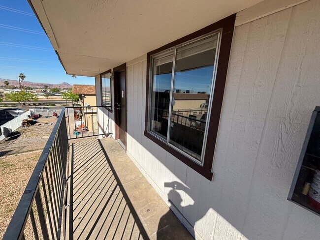 Building Photo - 147 Westminster Way