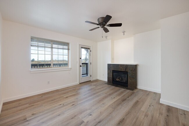 Building Photo - 4673 Bembrick St