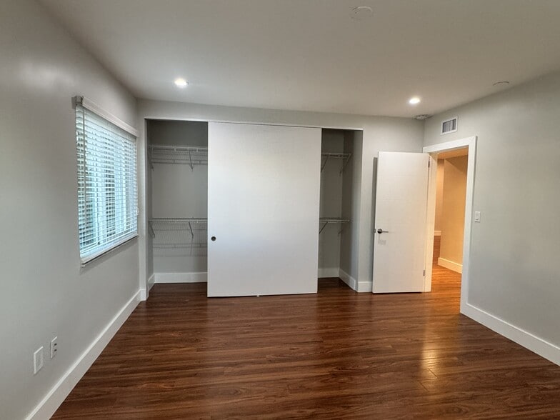 main bedroom - 685 SW 19th Rd