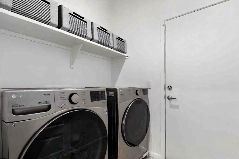 Building Photo - 3244 W Cedar Ridge Rd